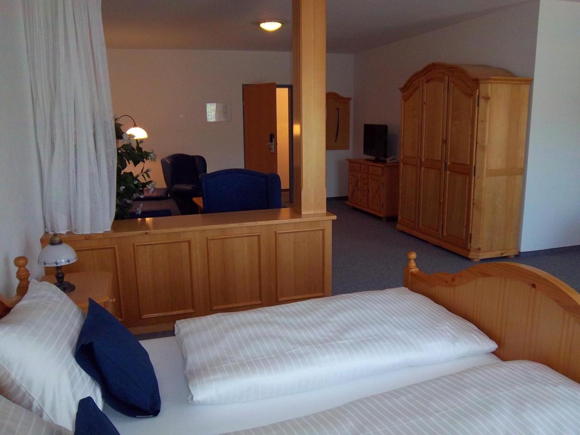 Grandhotel Niederoesterreichischer Hof Lanzenkirchen Exteriör bild